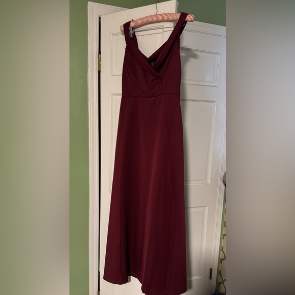 Windsor Off the Shoulder Burgundy Dress - Picture 1 of 6